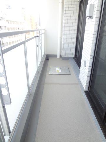 グランドメゾン三鷹フロントレジデンス　 ベランダ