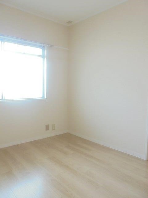 榎本第二コーポラス ベッドルーム