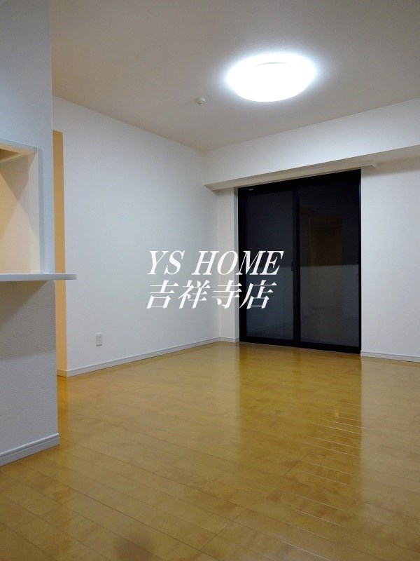 イストワール リビング