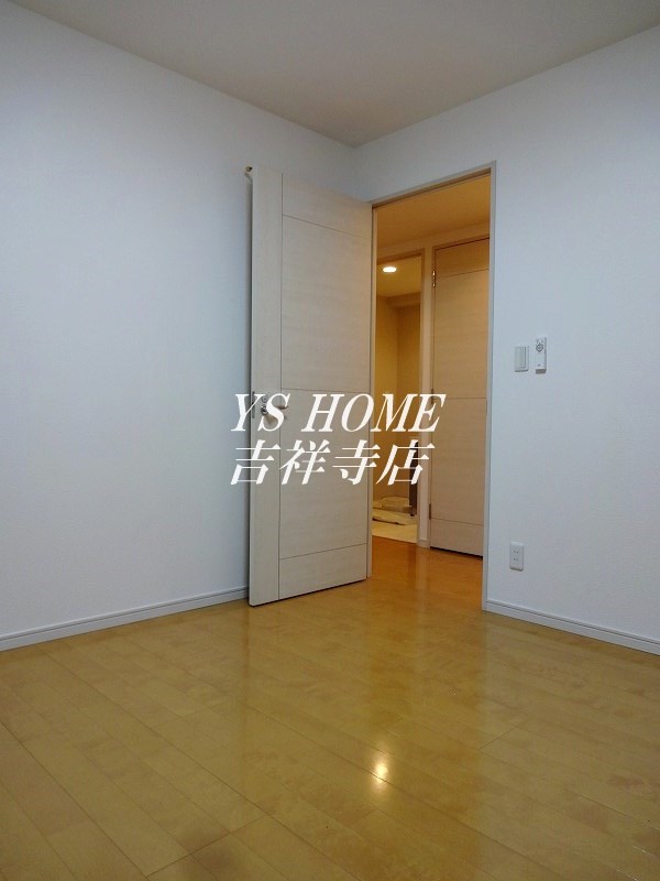 イストワール ベッドルーム