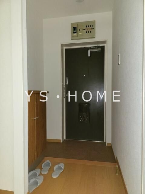 ハイツおその井1号棟 玄関