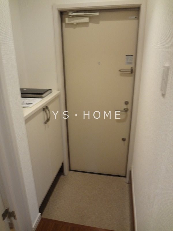 ソレアード 玄関