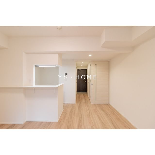 アヴァンカーサ三鷹 リビング