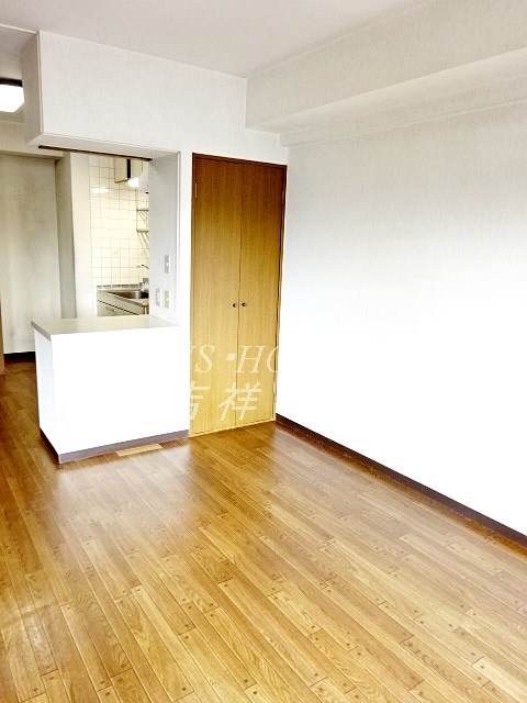 フローラ野崎 リビング