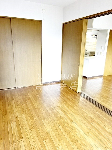 フローラ野崎 ベッドルーム