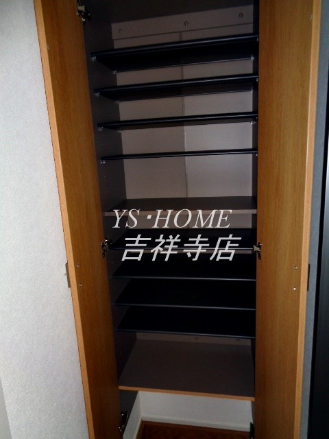 ラ・クール阿佐谷 玄関