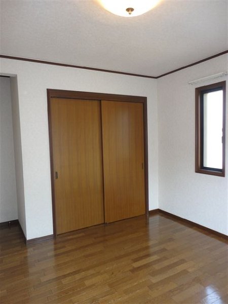 下連雀6-2戸建 ベッドルーム