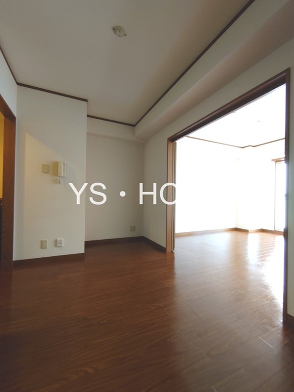 ソレアード東府中 リビング