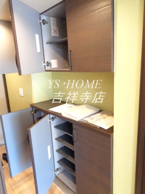 ヤマキ第6ユニアス 玄関