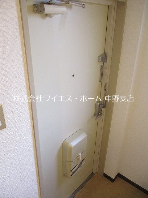 H・V長崎（ハイヴィレッジナガサキ） 玄関