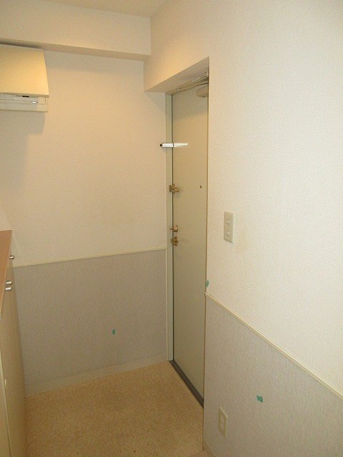 コンフォリア新中野Ⅱ(旧コスモリード新中野)  玄関