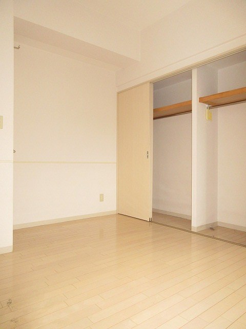 コンフォリア新中野Ⅱ(旧コスモリード新中野)  ベッドルーム