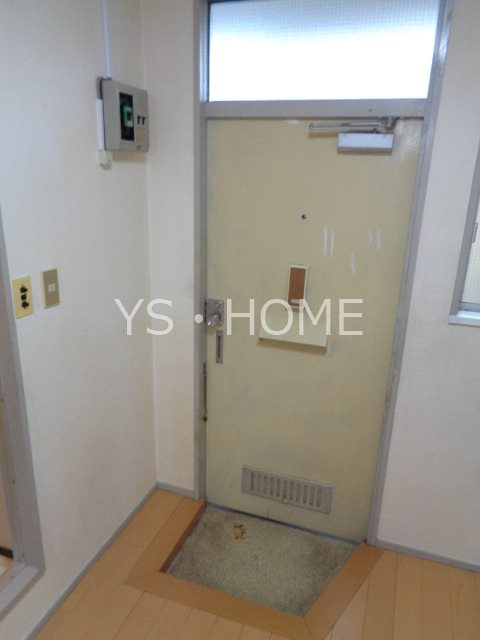 陽光ハウス  玄関