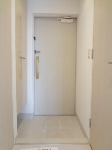 プライムアーバン武蔵小金井Ⅱ 玄関