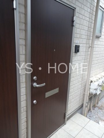 アーバンライフミタカ 玄関