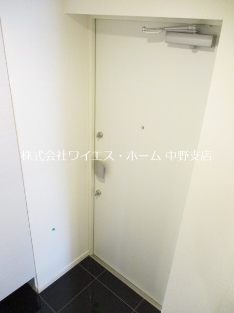 アジールコート東高円寺 玄関