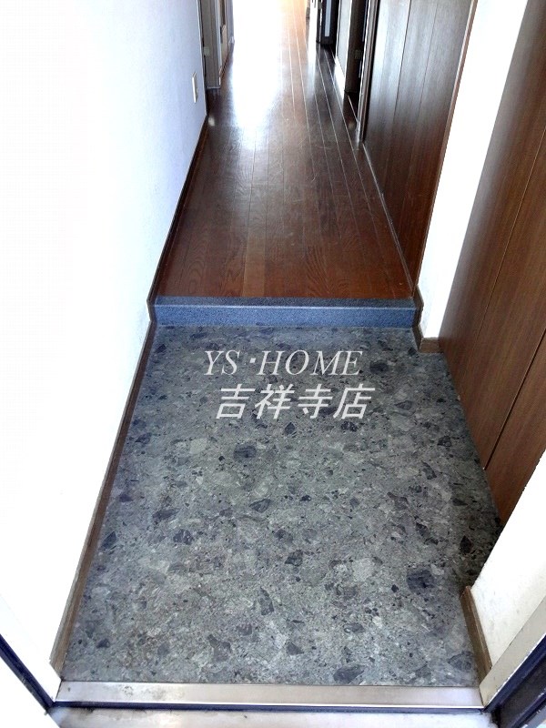 ライフステージ武蔵野  玄関