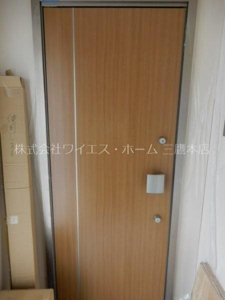 フィカーサ西東京Ａ棟 玄関