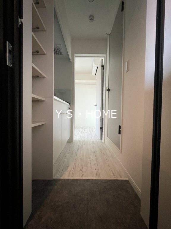 エスフラット国立 玄関