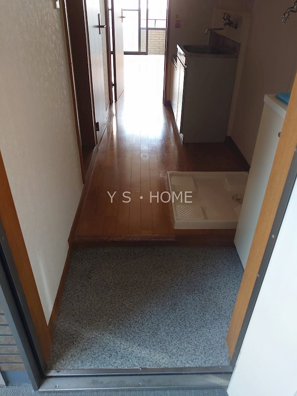 フラット西国分寺 玄関