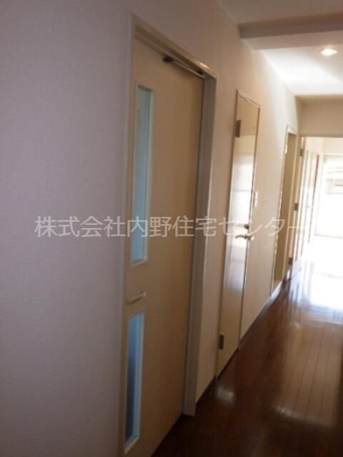 シェニートモンチーク武蔵関 玄関