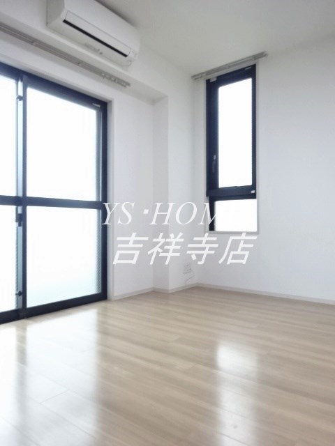 ZOOM吉祥寺EAST リビング