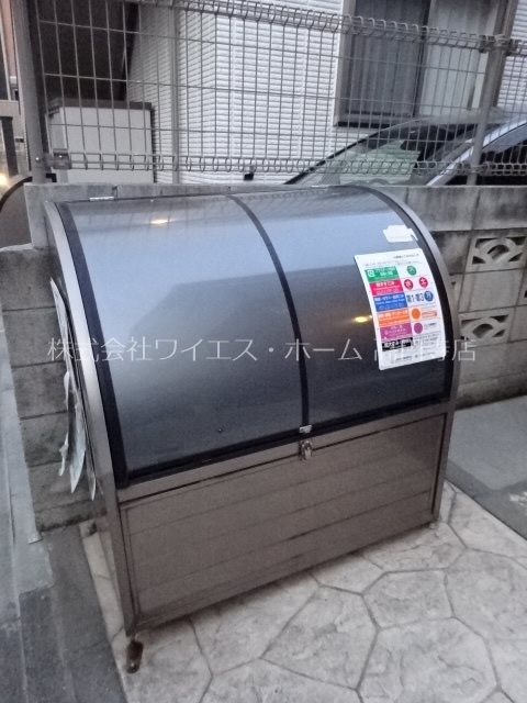 ジャスミン.H.I その他4