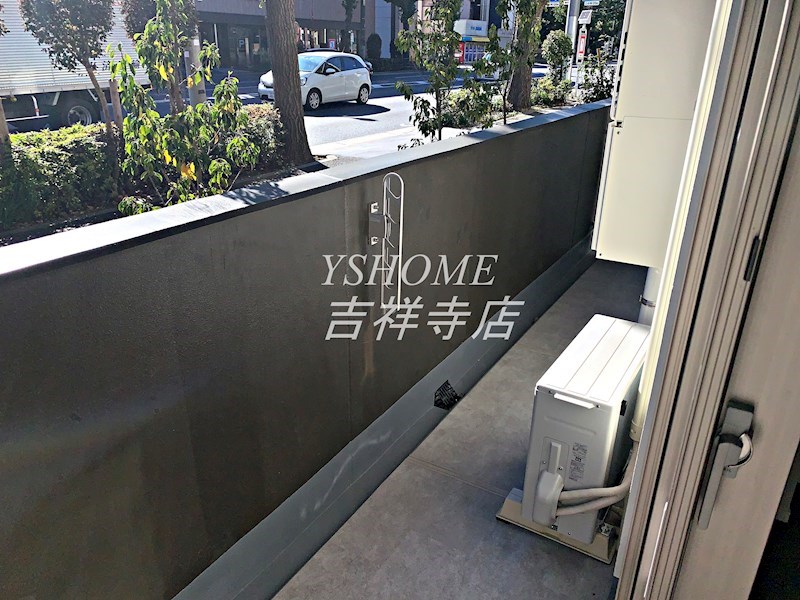 WHITE BIRCH ベランダ