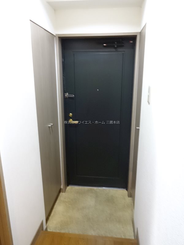 フォレスト武蔵野 玄関