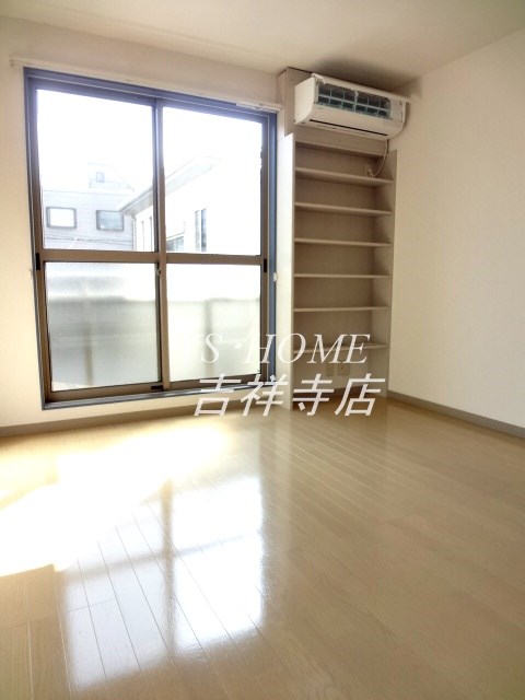 レ・フレールⅡ リビング