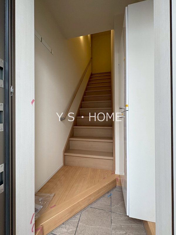 スプリングハウス 玄関