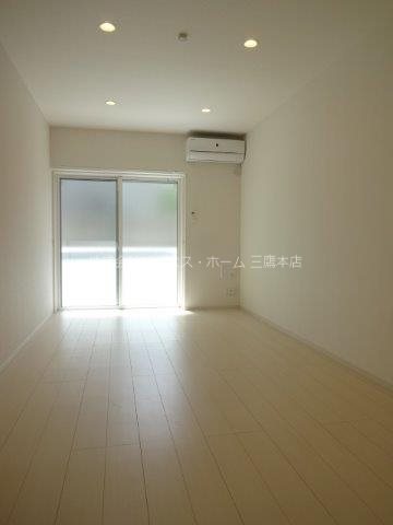 リブリ・モナミ・エムケイ ベッドルーム