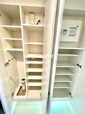 レジディア中落合B棟 玄関