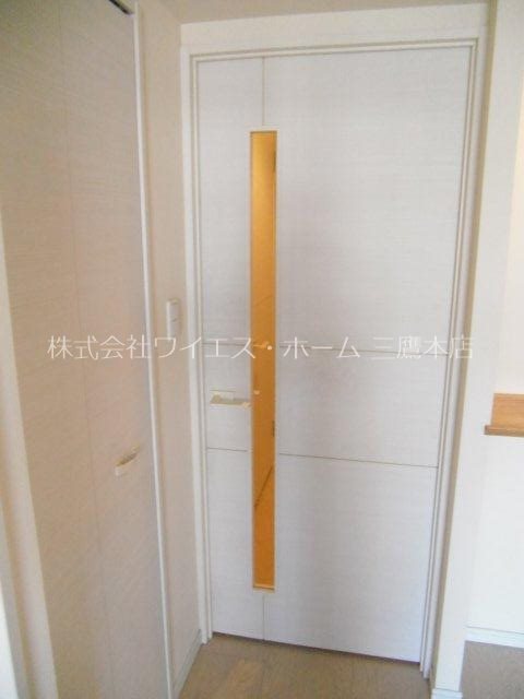 ベルジュール三鷹下連雀  玄関
