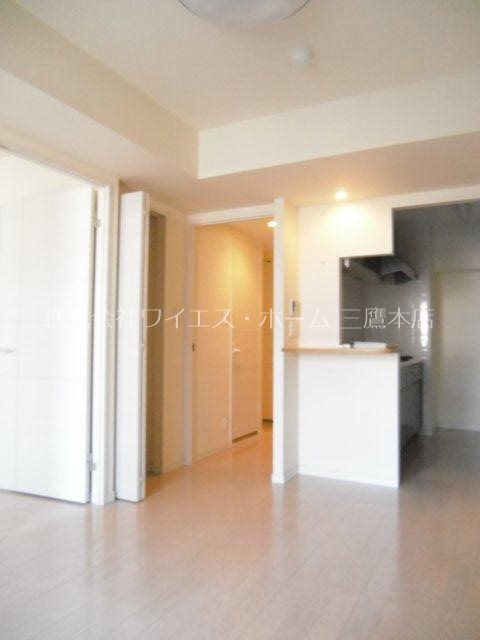 ベルジュール三鷹下連雀  リビング