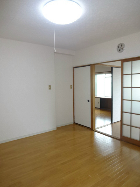 榎本第一ビル リビング