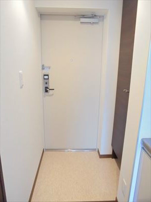 フォレスト東高円寺 玄関