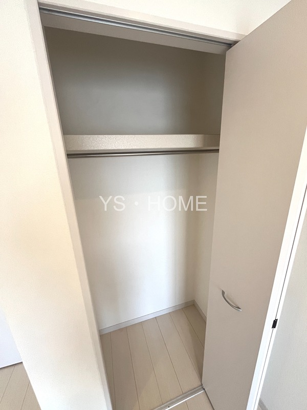 リブリ・アヴニール その他4