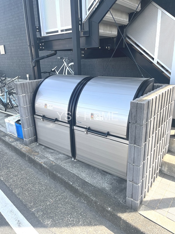 リブリ・アヴニール その他8