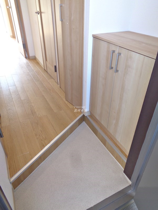 ヴィラけやき 玄関