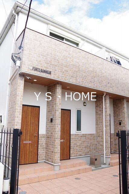 ポルト・ボヌール 外観