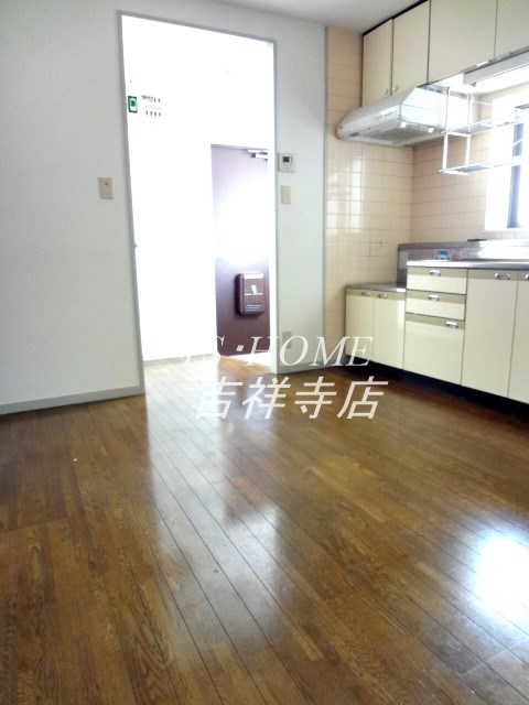 ハイツサカウエ リビング