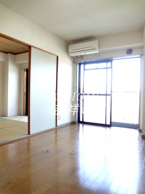 シャトー・ド・デューカル リビング