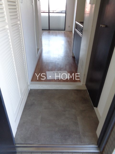 プライムアーバン武蔵野ヒルズB棟  玄関