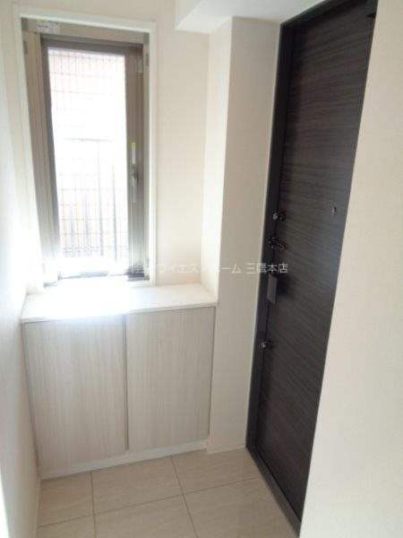 ラクレイス国分寺 玄関