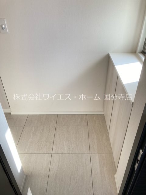 ラクレイス国分寺 玄関