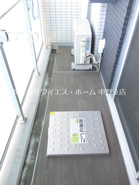 中野レジデンス壱番館  ベランダ