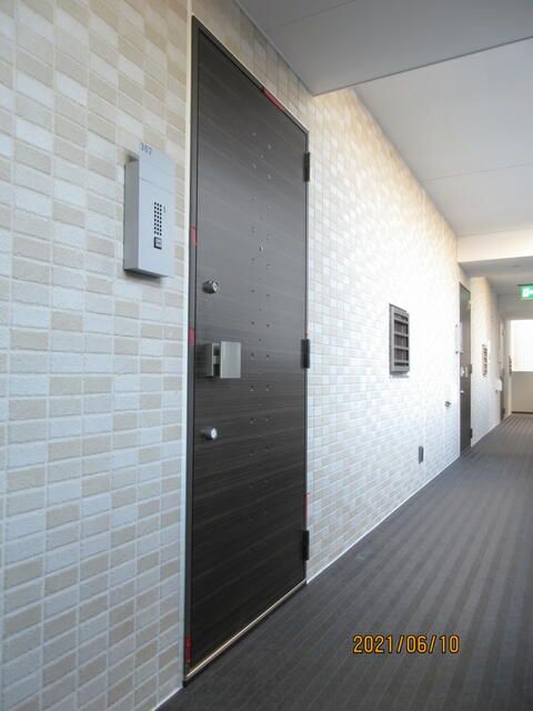 プレミアムコート府中 玄関