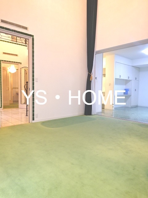 レキシントン リビング