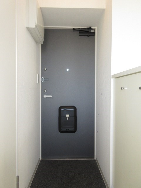 コンフォリア東中野 玄関